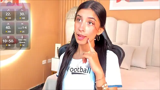 Snapshot of zia_cooper chatting on March 2025 06:59:02 PM zia cooper online show from March 2025 06:59:02 PM