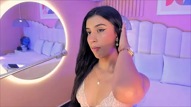 Snapshot of zia_cooper chatting on October 2025 07:08:01 PM zia cooper online show from October 2025 07:08:01 PM