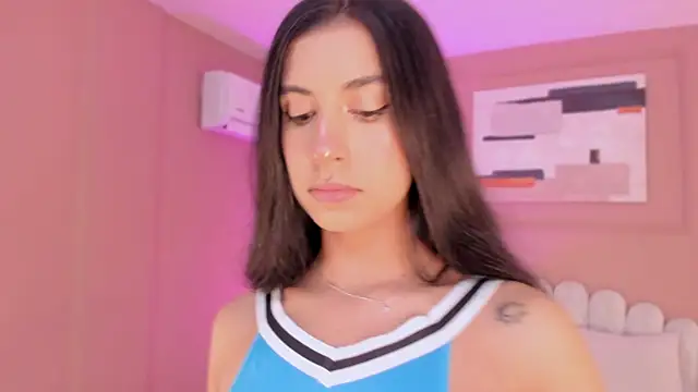 zia cooper online show from November 2025 07:02:02 PM