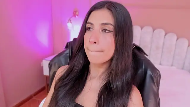 zia cooper online show from February 2026 06:52:02 PM