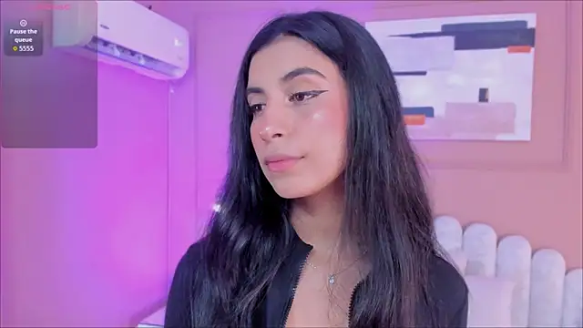 zia cooper online show from May 2026 07:11:02 PM