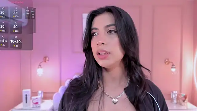 zia cooper online show from June 2026 07:06:02 PM