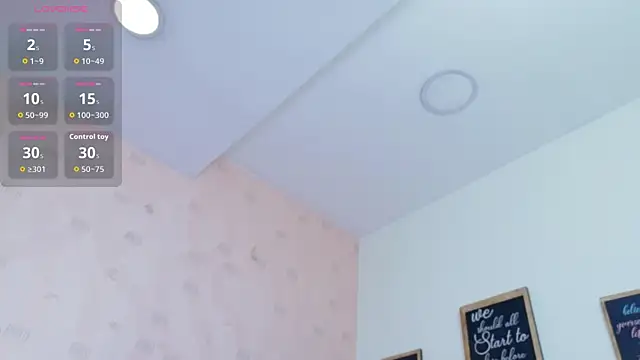 littleebonymommy online show from June 2026 06:45:01 PM