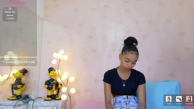 littleebonymommy online show from June 2026 07:51:02 PM