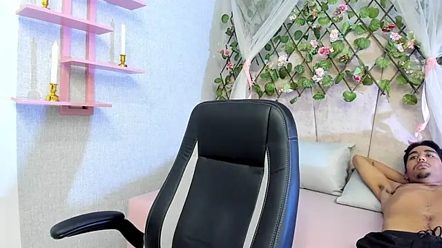 Annyeli online show from December 2024 05:47:01 AM
