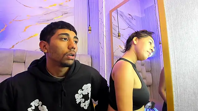 Annyeli online show from October 2025 01:43:02 PM