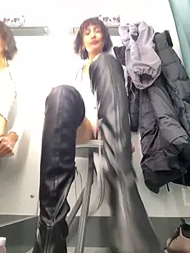 Snapshot of bigbabykiki chatting on December 2024 09:14:01 AM bigbabykiki online show from December 2024 09:14:01 AM