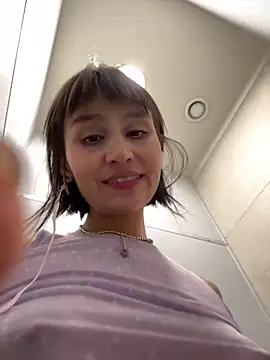 Snapshot of bigbabykiki chatting on December 2024 10:05:02 AM bigbabykiki online show from December 2024 10:05:02 AM