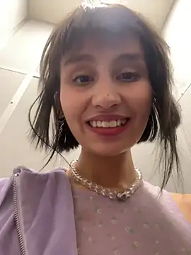 Snapshot of bigbabykiki chatting on December 2024 10:12:02 AM bigbabykiki online show from December 2024 10:12:02 AM