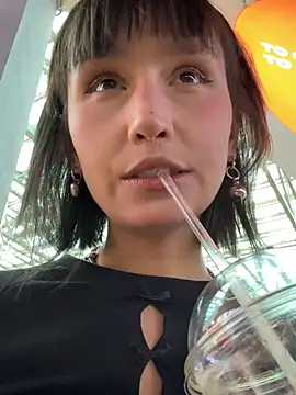 Snapshot of bigbabykiki chatting on February 2025 01:27:01 PM bigbabykiki online show from February 2025 01:27:01 PM