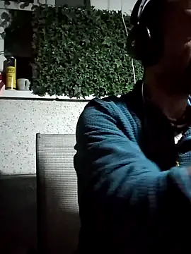 Snapshot of FotografoPollon chatting on September 2025 09:29:02 PM FotografoPollon online show from September 2025 09:29:02 PM