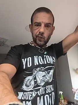 Snapshot of FotografoPollon chatting on October 2025 09:29:02 AM FotografoPollon online show from October 2025 09:29:02 AM