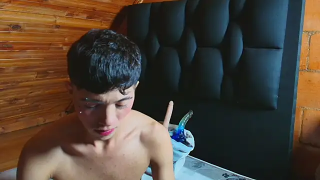 Snapshot of Justyn_Ross chatting on November 2025 12:15:02 PM Justyn Ross online show from November 2025 12:15:02 PM