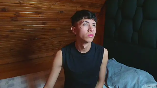 Snapshot of Justyn_Ross chatting on November 2025 05:53:01 PM Justyn Ross online show from November 2025 05:53:01 PM