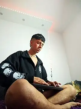 Snapshot of Justyn_Ross chatting on April 2026 07:41:01 AM Justyn Ross online show from April 2026 07:41:01 AM