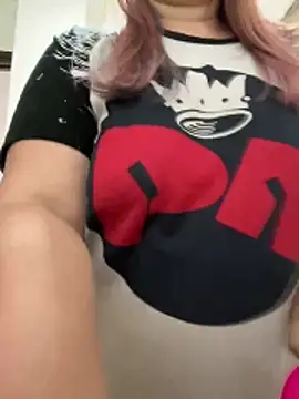 Snapshot of Popinasq chatting on November 2025 05:16:01 PM Popinasq online show from November 2025 05:16:01 PM