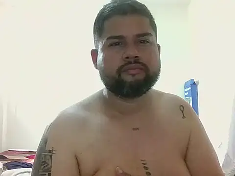 GABRIELGARCIA1313 online show from February 2026 06:48:01 PM