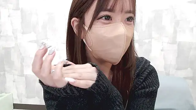 LOVE MOMO LOVE online show from October 2025 11:16:01 AM