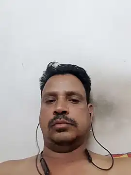 Snapshot of Raj1043 chatting on February 2025 06:43:01 PM Raj1043 online show from February 2025 06:43:01 PM