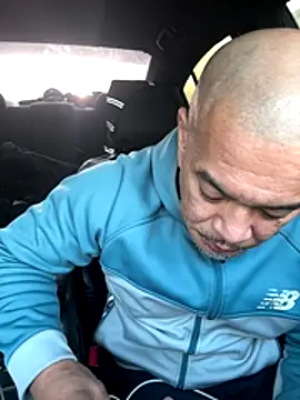 Snapshot of EatMyCake831 chatting on November 2025 03:45:01 PM EatMyCake831 online show from November 2025 03:45:01 PM