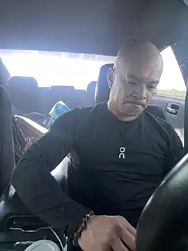 Snapshot of EatMyCake831 chatting on February 2026 06:14:01 PM EatMyCake831 online show from February 2026 06:14:01 PM