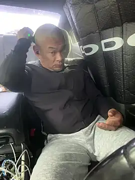 Snapshot of EatMyCake831 chatting on February 2026 09:11:02 PM EatMyCake831 online show from February 2026 09:11:02 PM