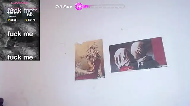 Snapshot of MeganCrouch chatting on October 2025 07:08:01 PM MeganCrouch online show from October 2025 07:08:01 PM