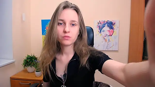  Nicole new online show from March 2025 12:29:01 PM