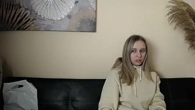  Nicole new online show from November 2025 11:32:02 AM