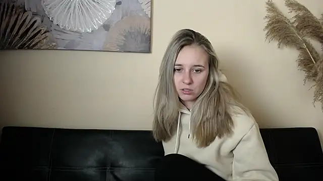  Nicole new online show from November 2025 08:47:02 AM