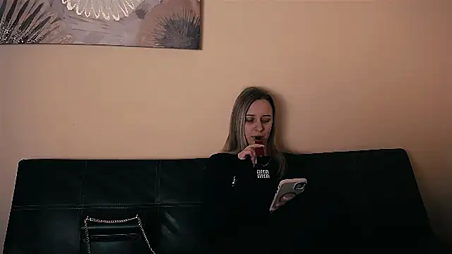  Nicole new online show from March 2026 11:26:02 AM