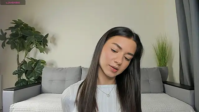 NicoleLuv online show from December 2024 01:11:02 PM