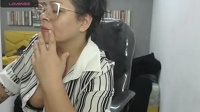 Snapshot of sexy_lady_0 chatting on January 2025 09:51:02 PM sexy lady 0 online show from January 2025 09:51:02 PM