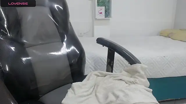 Snapshot of sexy_lady_0 chatting on February 2025 11:37:02 PM sexy lady 0 online show from February 2025 11:37:02 PM