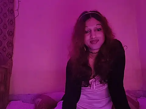 Snapshot of MmmMonikaBabie chatting on January 2025 06:05:02 PM MmmMonikaBabie online show from January 2025 06:05:02 PM