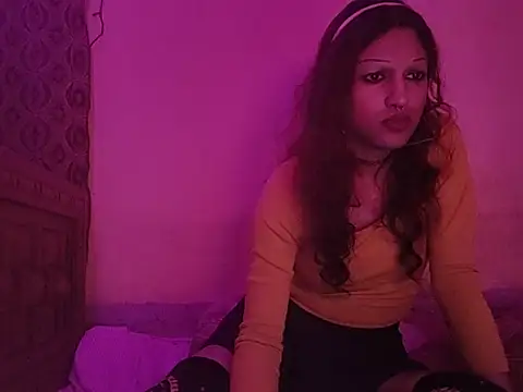 Snapshot of MmmMonikaBabie chatting on January 2025 09:44:02 PM MmmMonikaBabie online show from January 2025 09:44:02 PM