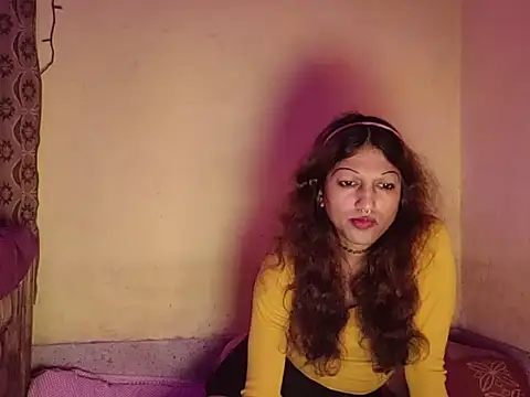 Snapshot of MmmMonikaBabie chatting on February 2025 09:04:01 PM MmmMonikaBabie online show from February 2025 09:04:01 PM