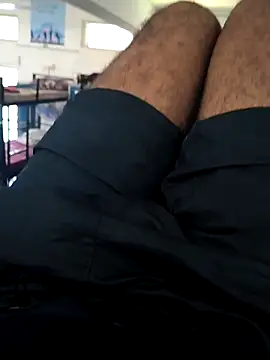 yourboy2000   online show from October 2025 08:45:02 AM