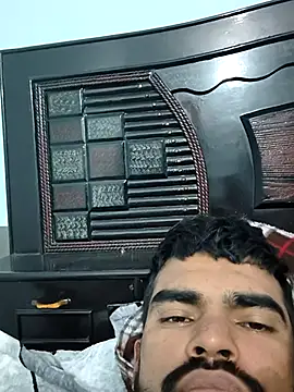 yourboy2000   online show from January 2026 06:11:02 PM