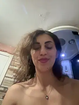 EmaSkyes online show from October 2025 08:06:02 PM