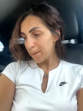 EmaSkyes online show from October 2025 11:29:01 AM