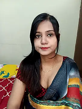 Snapshot of Miss-Riyasingh chatting on December 2025 03:22:01 AM Miss-Riyasingh online show from December 2025 03:22:01 AM