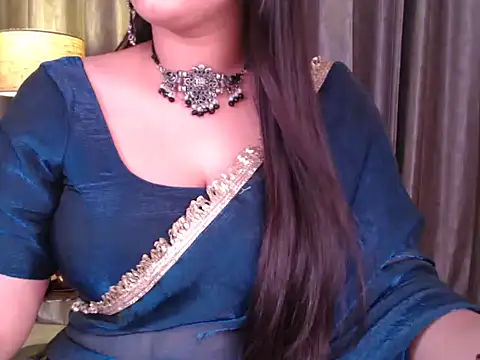 Snapshot of Sexy_Myra18 chatting on October 2025 04:55:01 AM Sexy Myra18 online show from October 2025 04:55:01 AM