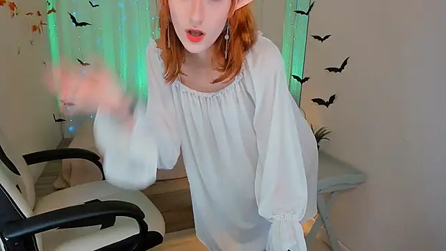 Snapshot of Lil_Melanie_ chatting on October 2025 01:04:02 PM Lil Melanie online show from October 2025 01:04:02 PM