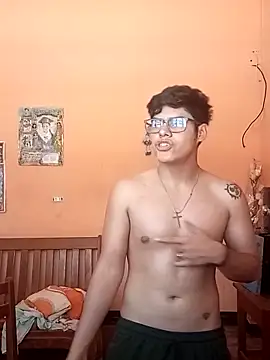 Snapshot of williF1f chatting on January 2025 04:59:01 PM williF1f online show from January 2025 04:59:01 PM