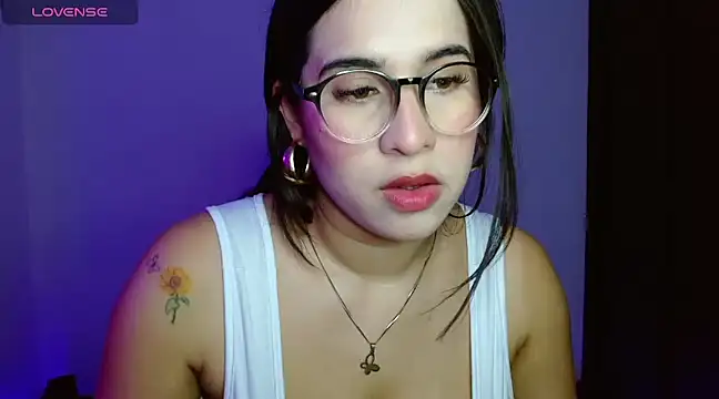 angelasmith15 online show from December 2024 08:27:01 AM