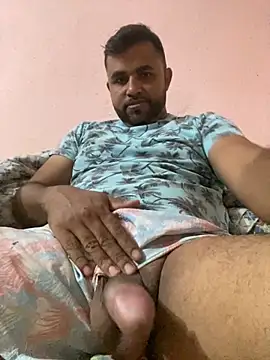 Snapshot of Sheik_z_o chatting on March 2026 03:43:01 AM Sheik z o online show from March 2026 03:43:01 AM