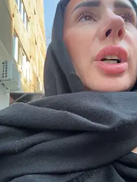 Snapshot of AnaRhodes chatting on February 2025 09:09:02 AM AnaRhodes online show from February 2025 09:09:02 AM