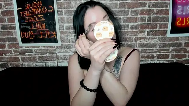 Snapshot of adell_berry chatting on February 2026 05:20:01 PM adell berry online show from February 2026 05:20:01 PM