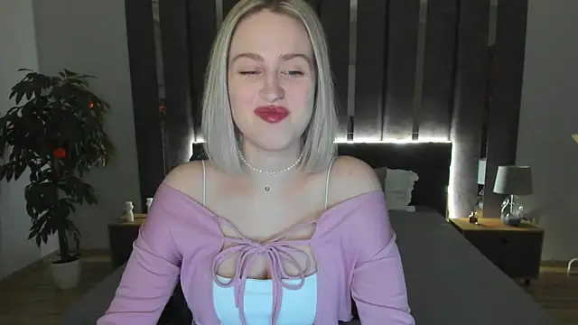 Snapshot of _Sarah_Soul_ chatting on December 2024 12:57:02 AM Sarah Soul online show from December 2024 12:57:02 AM